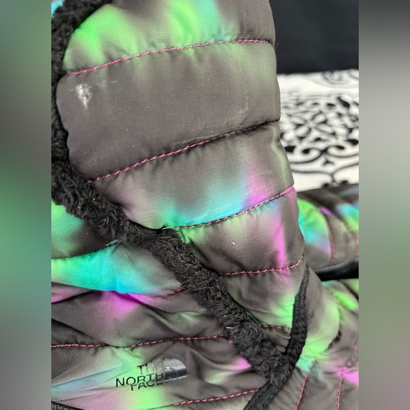 North Face boots - Picture 5 of 7